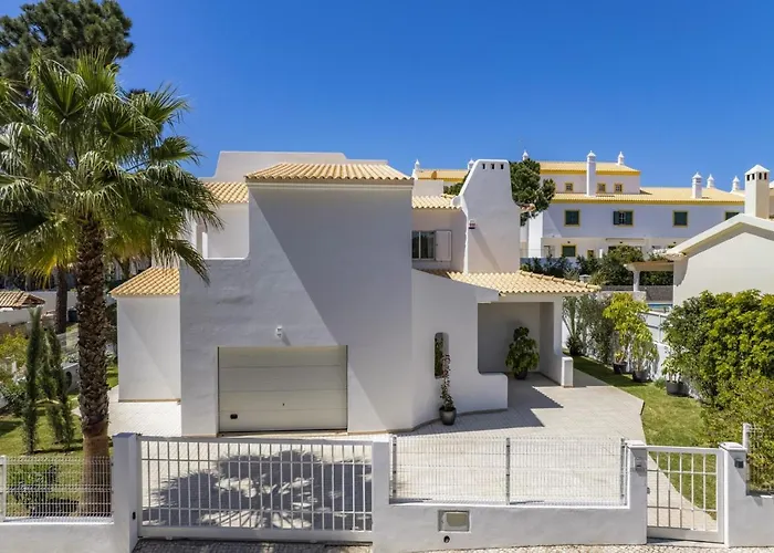 Falesia Blue By Olhos de Agua (Albufeira)