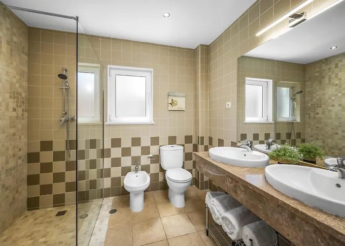 Villa Falesia Blue By