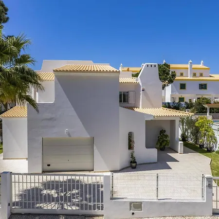 Villa Falesia Blue By